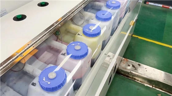 如(rú)何判斷(duàn)數碼印(yìn)花機墨(mo)水是否(fǒu)适合高(gao)溫環境(jìng)?